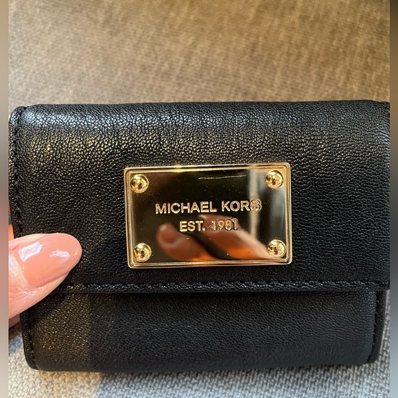 Michael Kors black leather wallet - Picture 4 of 4